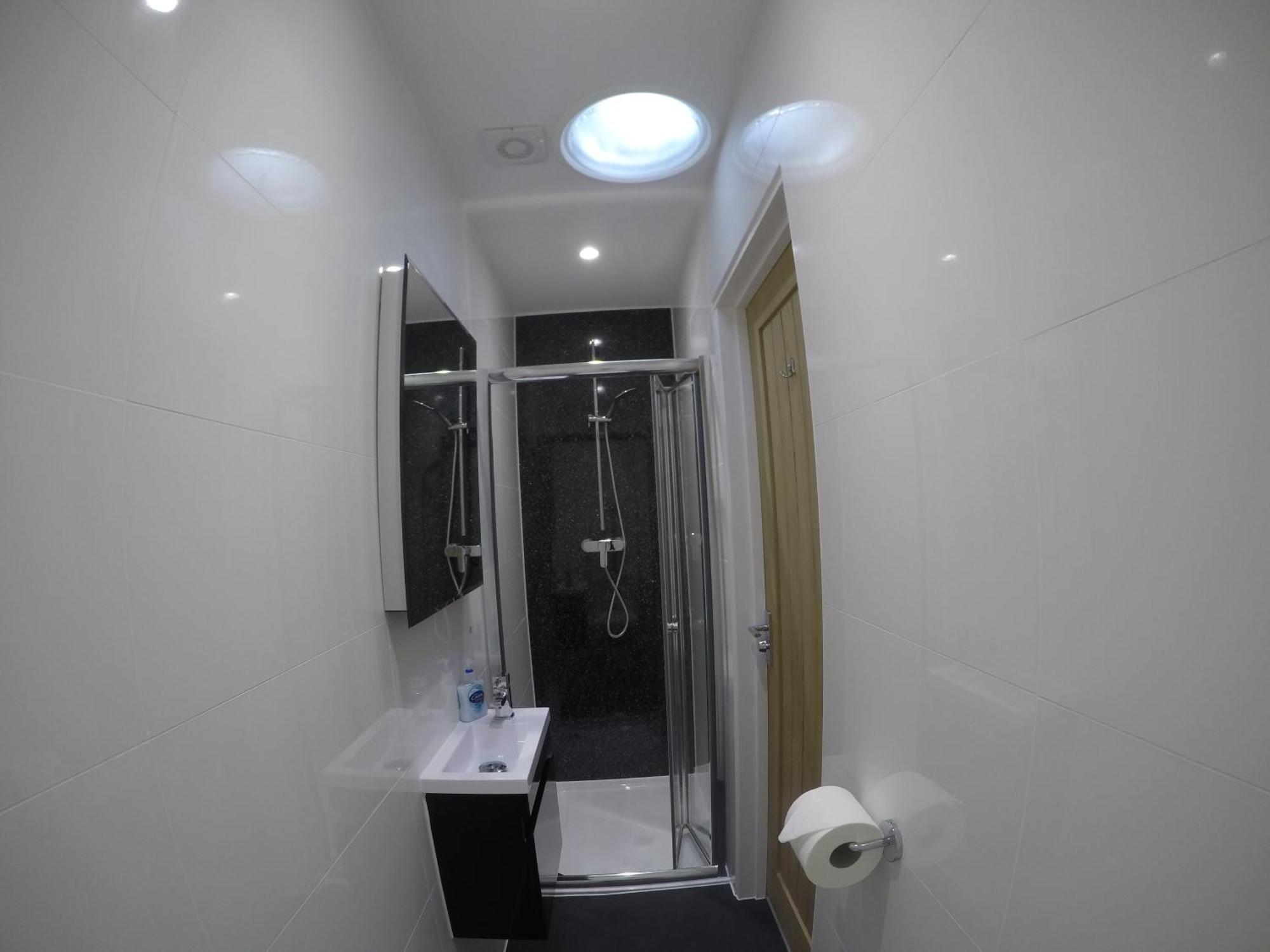 كامبرلي Deepcut Lodge Bed & Breakfast Self Service المظهر الخارجي الصورة